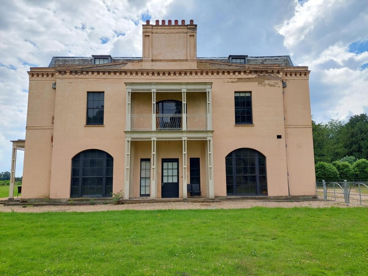 Beautiful 4 Bed House - Bedford Countryside Βίλα Sandy Εξωτερικό φωτογραφία